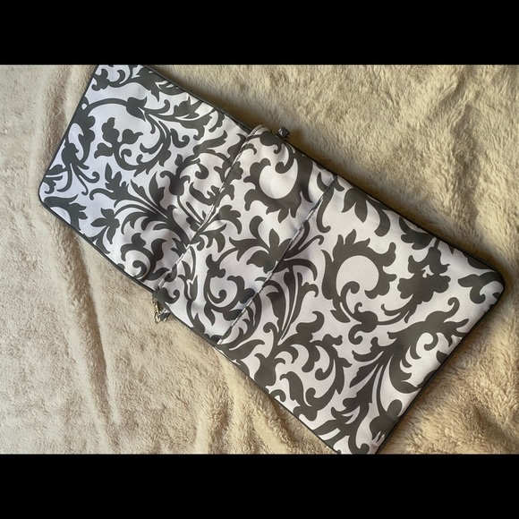 iPad carry case - Picture 4 of 5